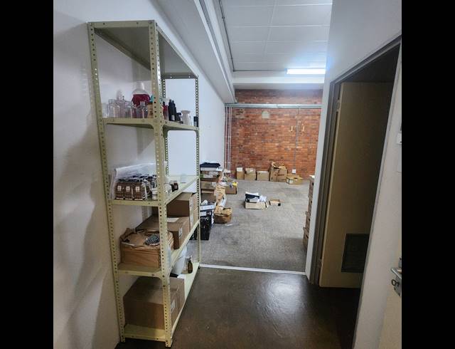 178M² OFFICE TO LET IN MORNINGSIDE